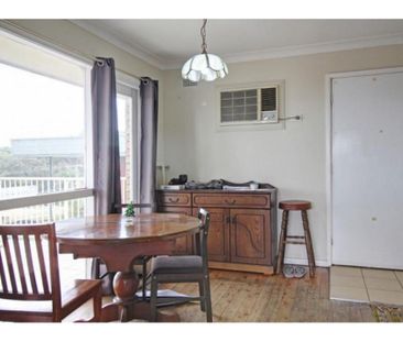 8 Binda Street, Keiraville, NSW 2500 - Photo 2