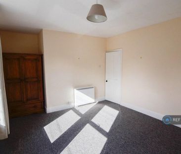 2 bedroom end of terrace house to rent - Photo 6