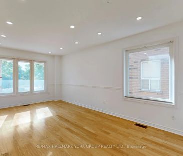Detached Home For Lease | N9244586 - Photo 2