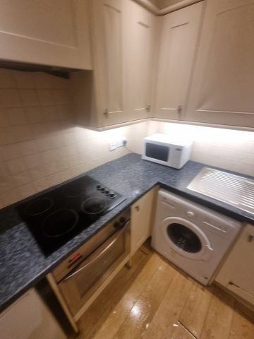 1 Bed Flat, Merton High Street, SW19 - Photo 4