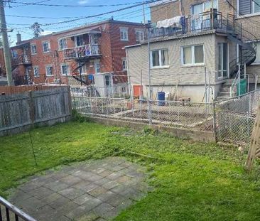 6 1/2 : 3 bdr + 2 sdb + cour + driveway LASALLE - Photo 3