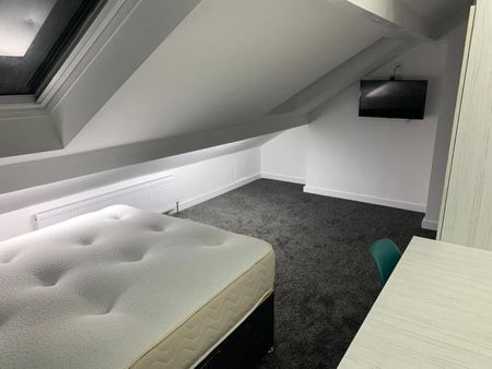 St. Michaels Road, Headingley - Photo 3