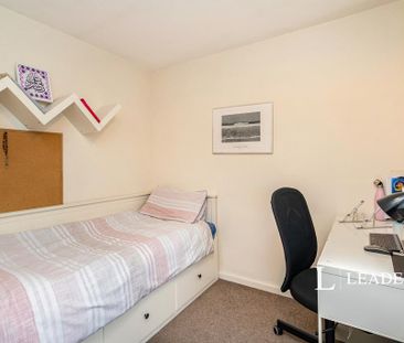 4 bedroom terraced house to rent - Photo 3