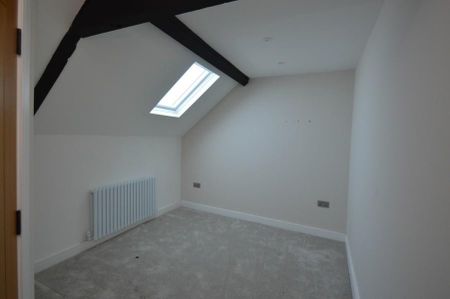 2 bedroom terraced house to rent - Photo 2