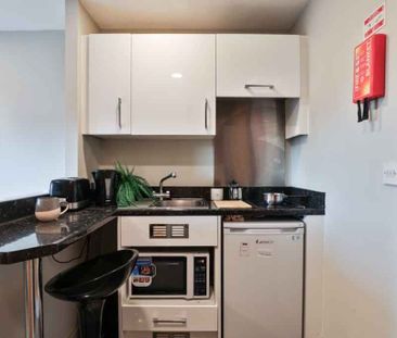 Bronze Studio - Photo 5