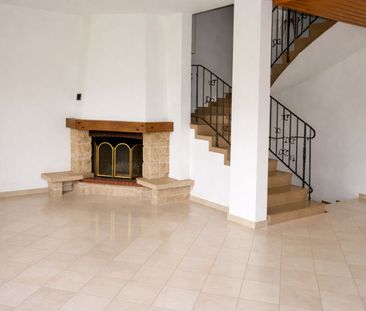 Charming family home in the heart of Mies - Photo 4