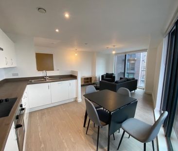 Room in a Shared Flat, Oldfield Road, M5 - Photo 2
