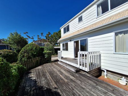 Comfortable home with nice outlook - Photo 2