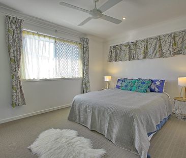 Modern Family Home - Photo 3