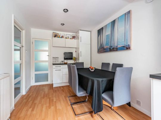 Thomson Crescent, Currie, Edinburgh - Photo 1