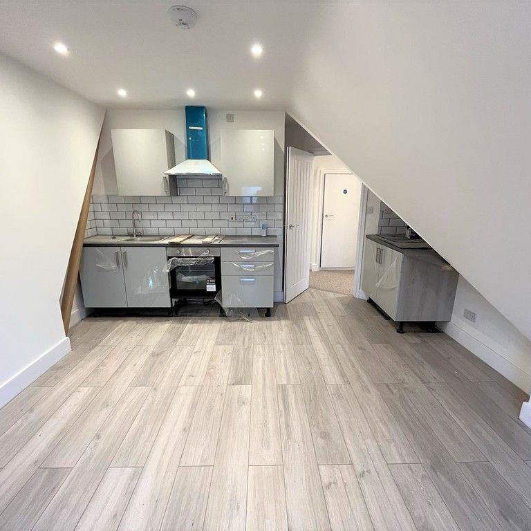 Hamilton Road, Bournemouth - Photo 1