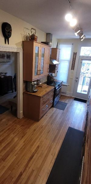 Maison Lumineuse 3 Chambres en plein Centre-Ville - Photo 1