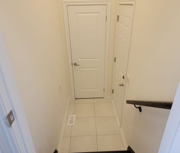 For Lease - 127 Broadacre Drive, Kitchener, Ontario - Photo 2