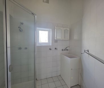 1240 Dandenong Road, Murrumbeena VIC 3163 - House For Rent | Domain - Photo 2