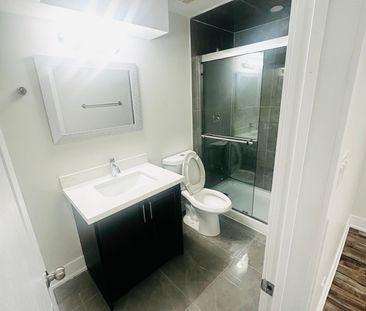 For Lease - 15 Dalecrest Road, Brampton, Ontario - Photo 5