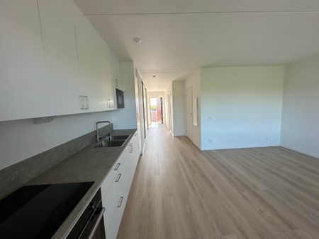 Regementsgatan – 2 rok (lgh 1503) - Foto 4