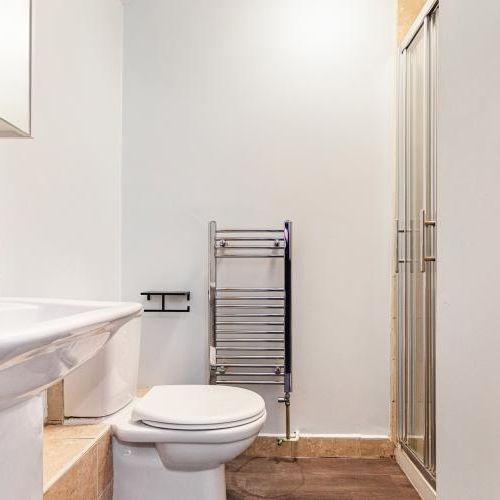 2 bedroom apartment to rent - Photo 1