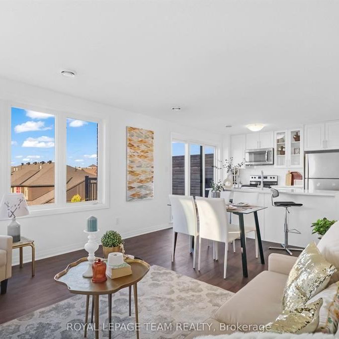 For Lease - 440 Via Verona Avenue Unit# C, Barrhaven, Ontario - Photo 1