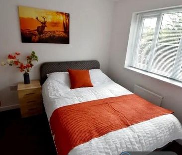 1 bedroom in a house share to rent - Photo 4