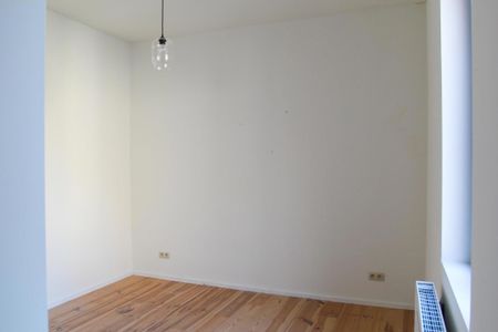 Stijlvolle renovatie aan het water - Foto 2