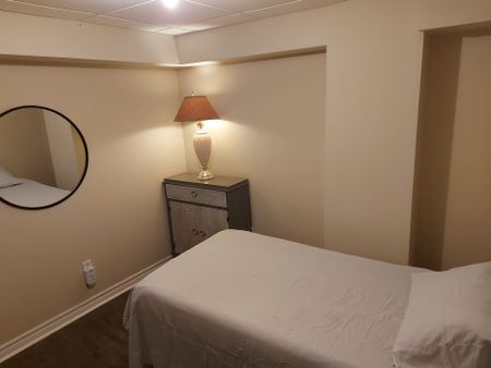 For Lease - 52 Bay Hill Drive, Vaughan, Ontario - Photo 2