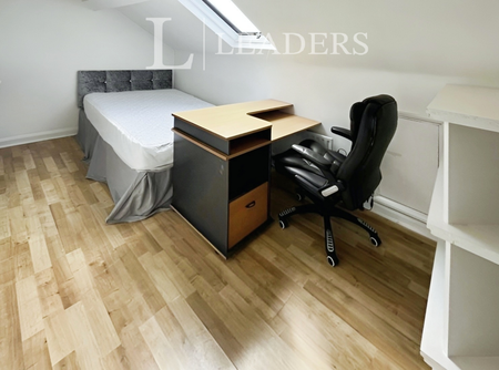 6 bedroom house to rent - Photo 4