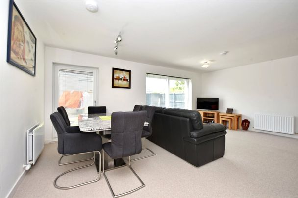 3 bedroom detached house to rent - Photo 1