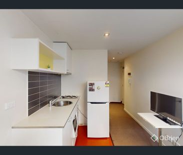 210/1-5 Queens Avenue, Hawthorn, Vic 3122 - Photo 2