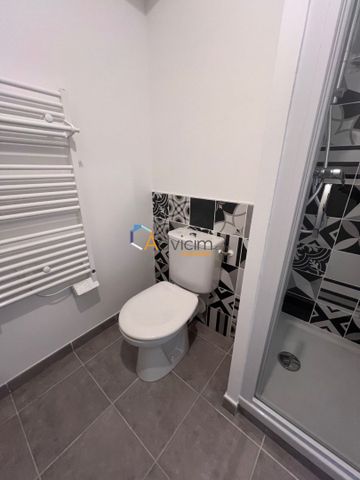 F 1 RECENT de 30.70 M² avec TERRASSE - Photo 4