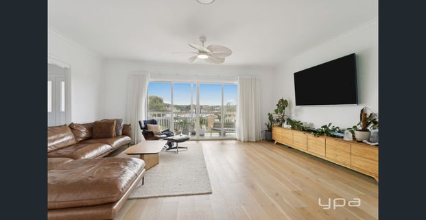 Spacious 5 bedroom Family Home in Quiet Tootgarook Location - Photo 1