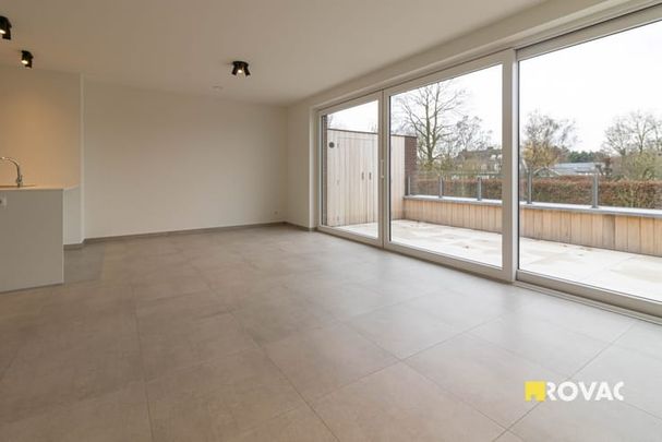 Appartement te huur - Photo 1