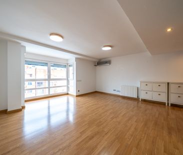 Penthouse for rent in a residential complex with a swimming pool in... - Photo 4