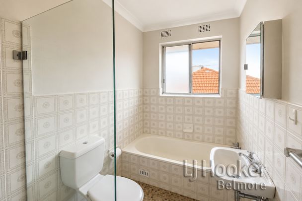 Updated Two Bedroom Unit in the Heart of Belmore! - Photo 1