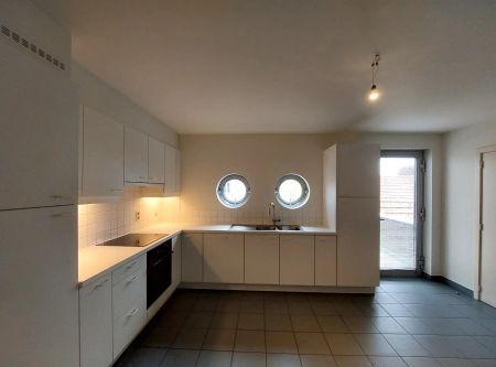 Te huur – Ruim duplexappartement met 4 slaapkamers in het centrum van Wakken 📍 Wapenplaats 29 - Photo 3