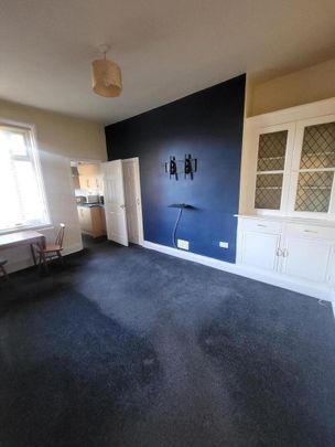 3 bedroom flat to rent - Photo 1