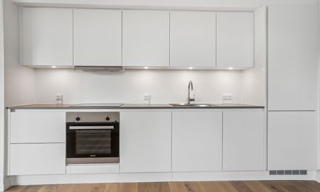 Stor og lys 2-værelses lejlighed med rummelig plantegning og stort badeværelse - Foto 5