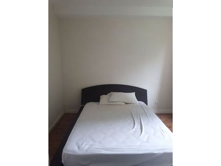 : Appartement 28.3 m² à Saint Etienne - Photo 2