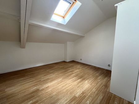 Location Appartement 4 pièces 120m² - Photo 3