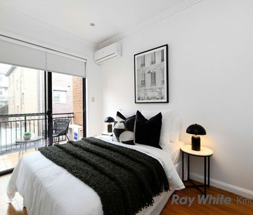Perfectly positioned townhouse - Photo 1