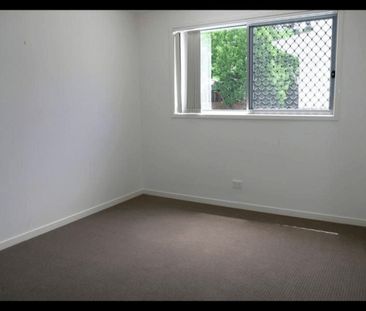 Double Car Garage! - Photo 5