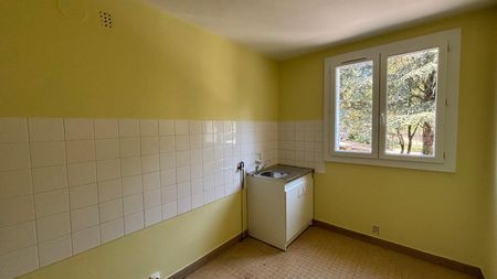 Location Appartement 3 pièces 58m² PRIVAS 07000 - Photo 3