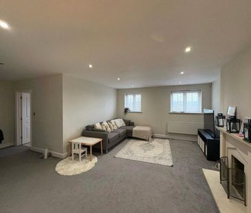 2 bedroom maisonette to rent - Photo 1