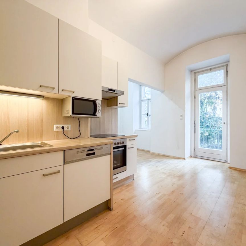 Traumhafte 3,5-Zimmer-Altbauwohnung mit Balkon in Geidorf - Foto 1