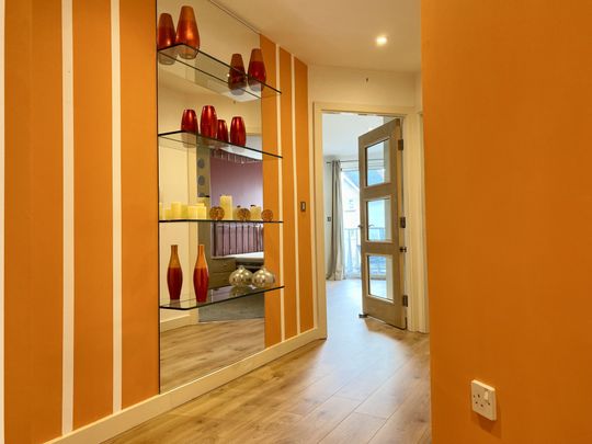 31 The Quays, SALFORD - Photo 1