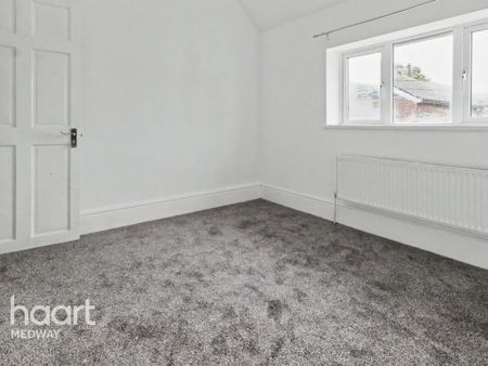 2 bedroom terraced house to rent - Photo 4