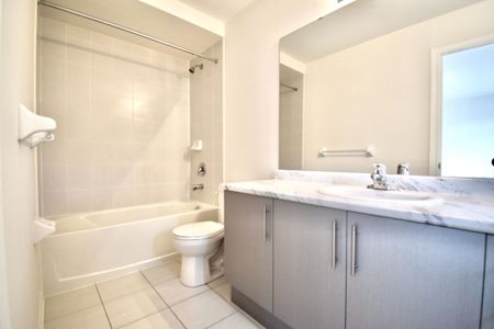 For Lease - 37 Queenpost Drive, Brampton, Ontario - Photo 4