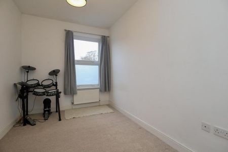 2 bedroom maisonette to rent - Photo 4