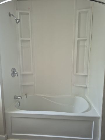 For Lease - 607 QUEENS Avenue Unit# Bedroom 3, London East, Ontario - Photo 4