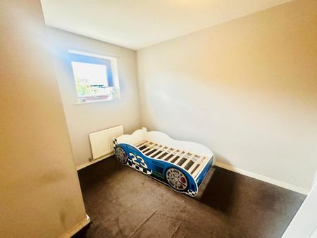 3 bedroom terraced house to rent - Photo 3