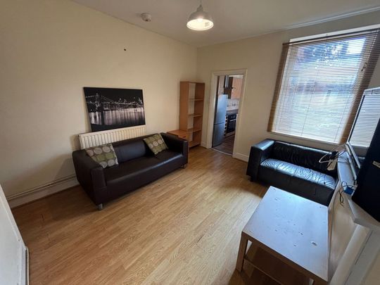 19 Station Street - 2 Bathrooms & September StartLoughborough - Photo 1